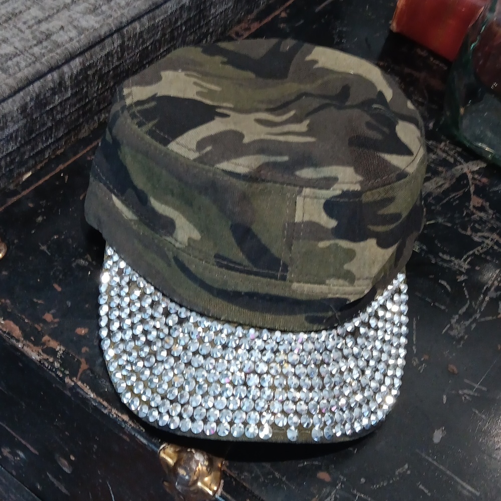 SOMETHING SPECIAL CHAMOFLAUGE hat.    #5374